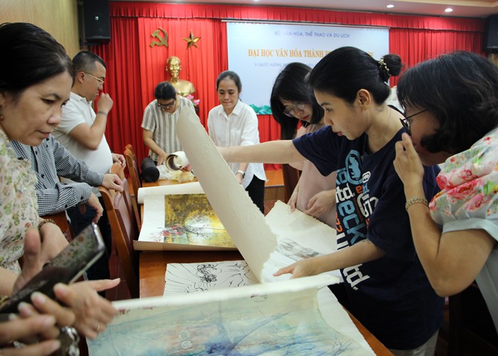 Bảo tàng Mỹ Thuật TP.HCM tiếp nhận thêm nhiều tranh quý của họa sĩ Lê Bá Đảng - Anh 2
