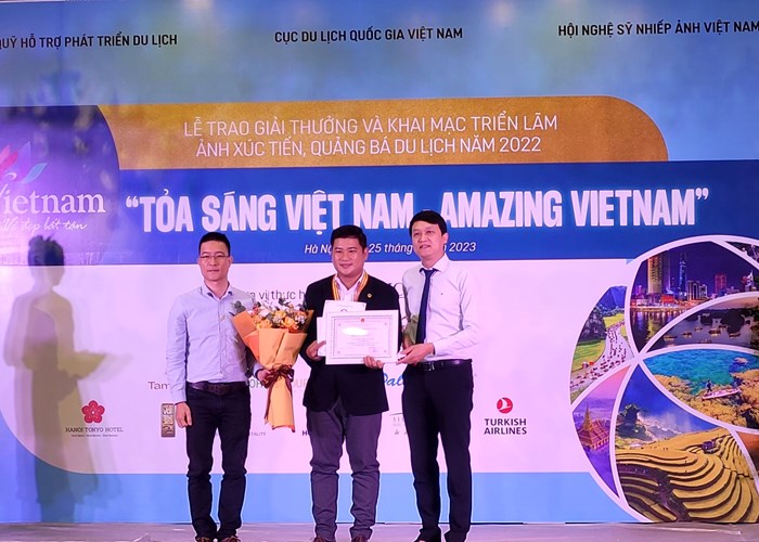 Hơn 13.270 tác phẩm của 1.032 tác giả tham gia “Tỏa sáng Việt Nam - Amazing Vietnam” - Anh 2