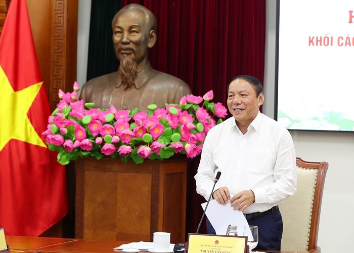 Bộ trưởng Nguyễn Văn Hùng: “Cần đổi mới công tác tuyển sinh để thu hút thí sinh” - Anh 10