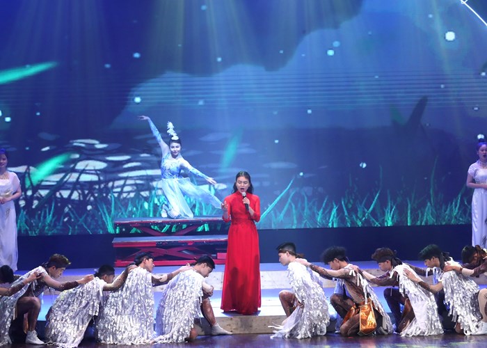 Sẵn sàng ngân vang “Giai điệu Tổ quốc” - Anh 6