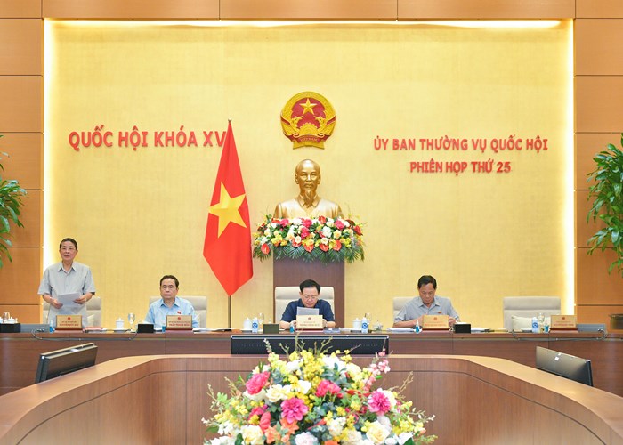 Bế mạc Phiên họp thứ 25 của Ủy ban Thường vụ Quốc hội - Anh 1