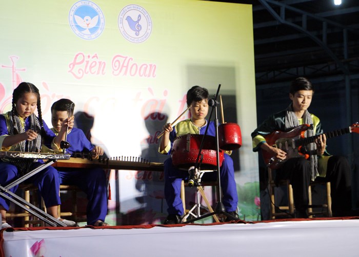 Trao giải Liên hoan Đờn ca tài tử thiếu nhi “Giải Cánh sen hồng