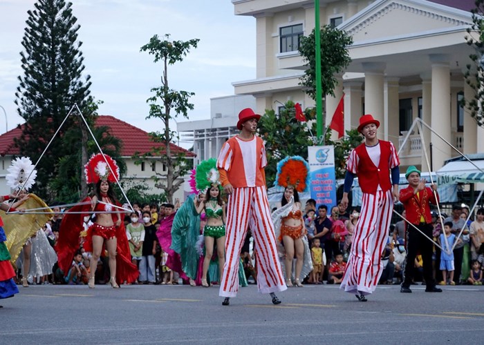 Độc đáo Lễ hội đường phố Sắc màu Bình Thuận - Anh 3
