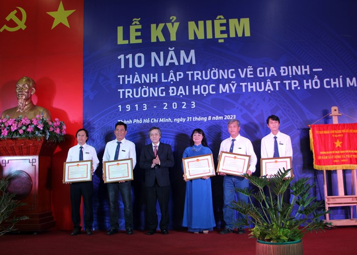 Kỷ niệm 110 năm thành lập Trường Vẽ Gia Định - Trường ĐH Mỹ thuật TP.HCM - Anh 2