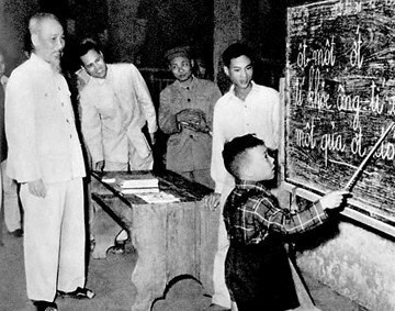 23 bức thư Bác Hồ gửi ngành Giáo dục: Tài sản, tình yêu, bài học vô giá cho nghề 