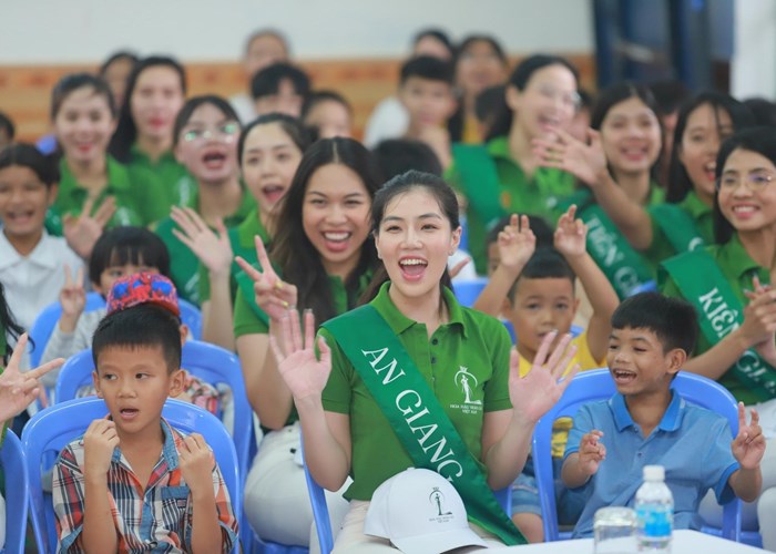 Hoa hậu Hoàn cầu Việt Nam tổ chức gây Quỹ cộng đồng không vì mục đích thương mại - Anh 3