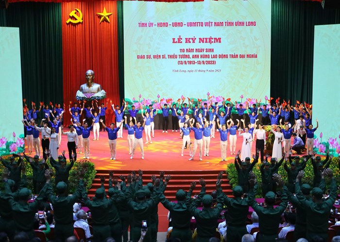 Kỷ niệm 110 năm ngày sinh giáo sư, viện sĩ Trần Đại Nghĩa - Anh 2