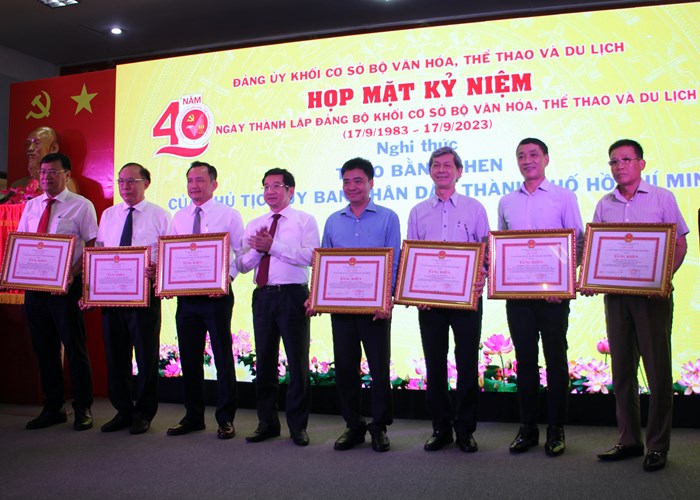 Họp mặt kỷ niệm 40 năm ngày thành lập Đảng bộ khối cơ sở Bộ VHTTDL - Anh 4