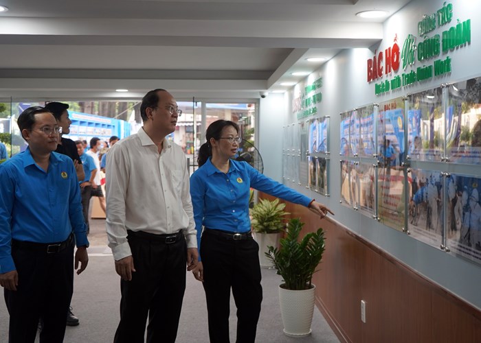 Triển lãm “Công đoàn TP.HCM - Niềm tin của người lao động” - Anh 2