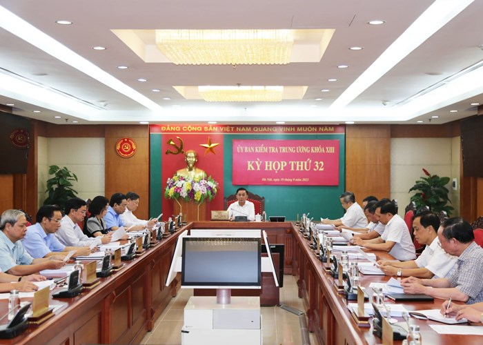 Đề nghị Bộ Chính trị, Ban Bí thư xem xét, thi hành kỷ luật Ban Thường vụ Tỉnh ủy Quảng Ninh nhiệm kỳ 2015-2020 và các cá nhân - Anh 1