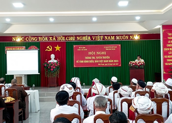 Ninh Thuận: Phối hợp truyên truyền, phổ biến kiến thức về chủ quyền biển đảo - Anh 1