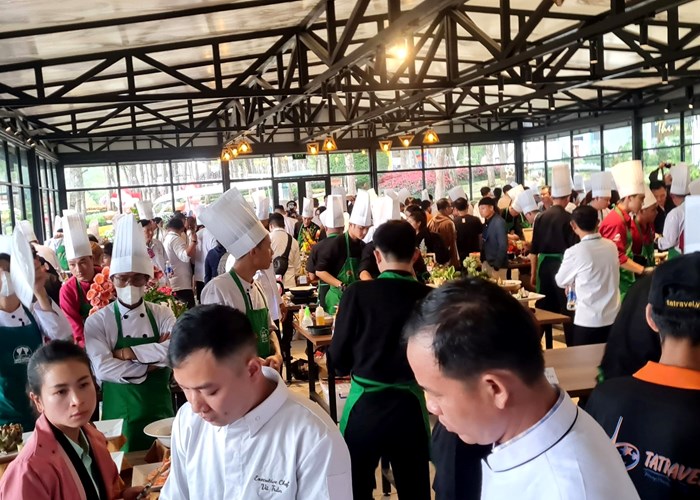 Xác lập kỷ lục Việt Nam 100 món ăn ngon từ cây Atiso Đà Lạt - Anh 1
