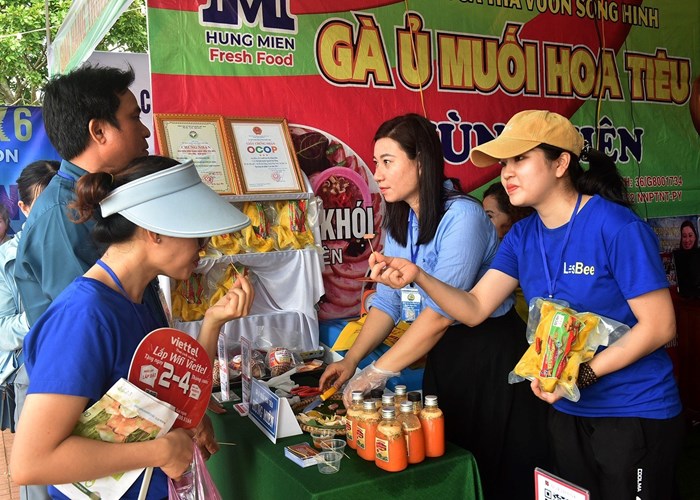 Phú Yên: Sông Hinh hướng tới mỗi người dân là một công dân số - Anh 6