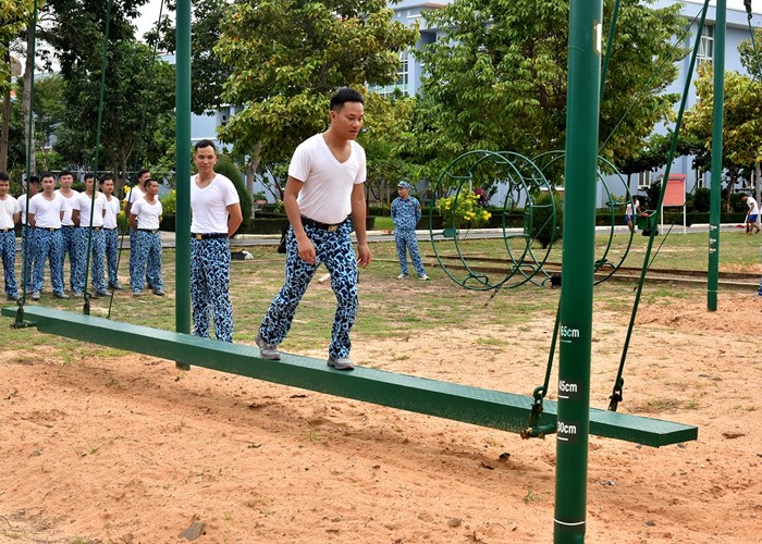 Tổ quốc bên bờ sóng - Anh 5
