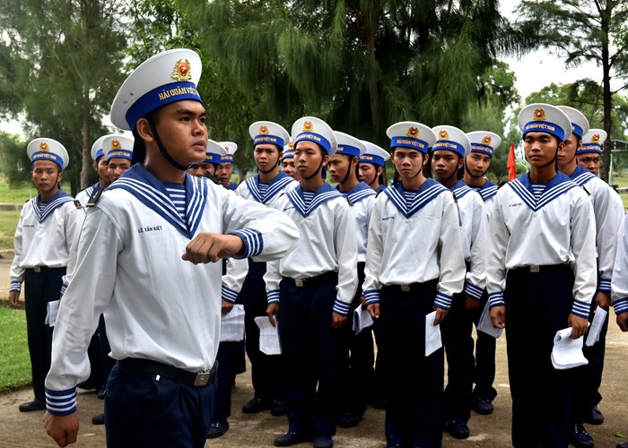 Tổ quốc bên bờ sóng - Anh 3
