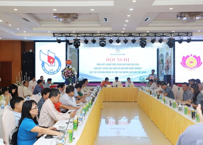 Xử lý vi phạm đạo đức nghề nghiệp để báo chí phát triển lành mạnh, tạo dựng uy tín trong xã hội và bạn đọc - Anh 4