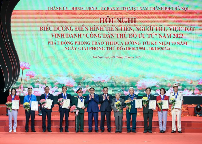 Thủ tướng: Xây dựng Hà Nội thực sự là trung tâm hội tụ, kết tinh lan tỏa văn hóa của cả nước - Anh 2
