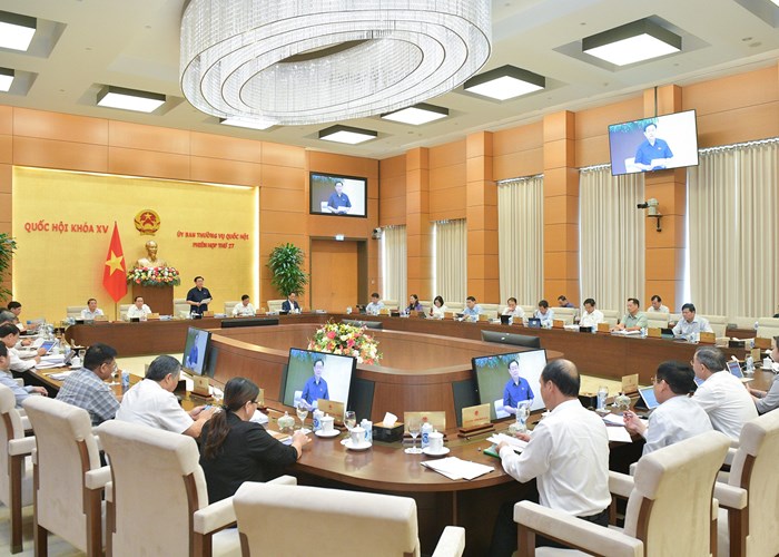 Phiên họp thứ 27 của UBTVQH tập trung 16 nhóm nội dung quan trọng - Anh 3