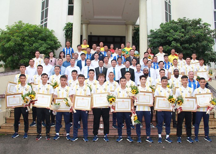 Tuyên dương đội bóng đá Thanh Hóa đoạt Siêu cúp quốc gia - Anh 2