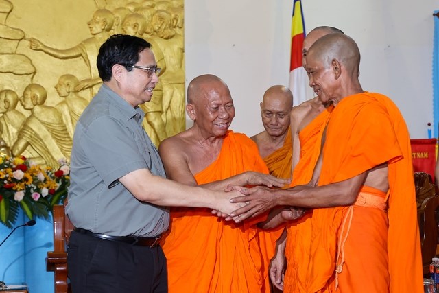 Thủ tướng chúc mừng lễ Sene Dolta của đồng bào Khmer - Anh 1