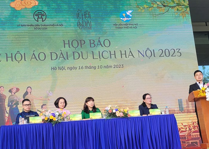 Lễ hội Áo dài Du lịch Hà Nội 2023: Lan tỏa tình yêu áo dài trong cộng đồng - Anh 2