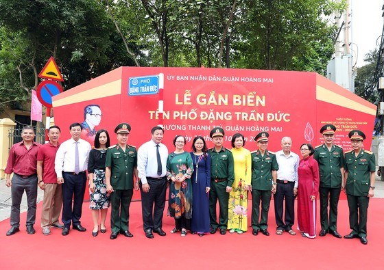 Hà Nội gắn biển phố mang tên Thiếu tướng tình báo Đặng Trần Đức - Anh 4