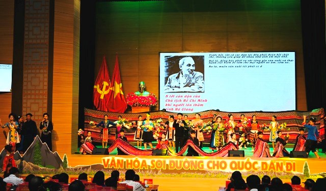 Hà Giang cần ban hành Nghị quyết chuyên đề về xây dựng và phát triển văn hóa - Anh 5
