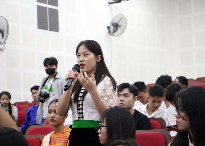 Tọa đàm chính sách ưu đãi, chế độ ưu tiên HSSV dân tộc thiểu số ngành VHTTDL - Anh 2