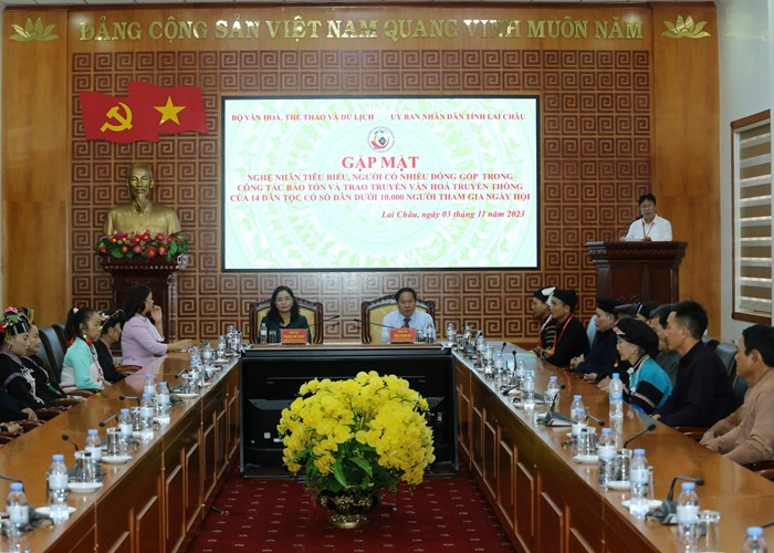 Bộ VHTTDL luôn quan tâm bảo tồn, phát huy các giá trị văn hoá đồng bào các dân tộc rất ít người - Anh 6