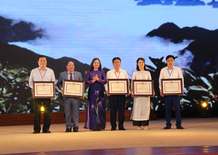 Lào Cai đăng cai Ngày hội Văn hoá các dân tộc có số dân dưới 10.000 người lần thứ hai - Anh 3