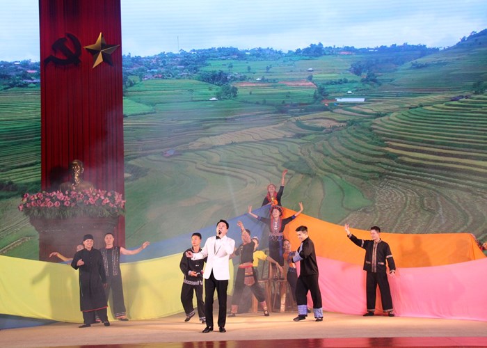 Lào Cai đăng cai Ngày hội Văn hoá các dân tộc có số dân dưới 10.000 người lần thứ hai - Anh 8