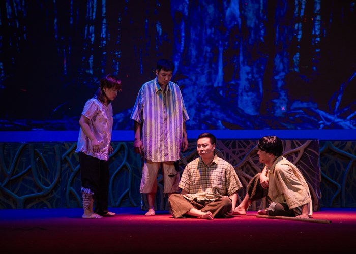 Vở kịch “Cuộc hành trình tìm bức chân dung” mở màn đợt diễn quảng bá tác phẩm VHNT học tập và làm theo Bác - Anh 1