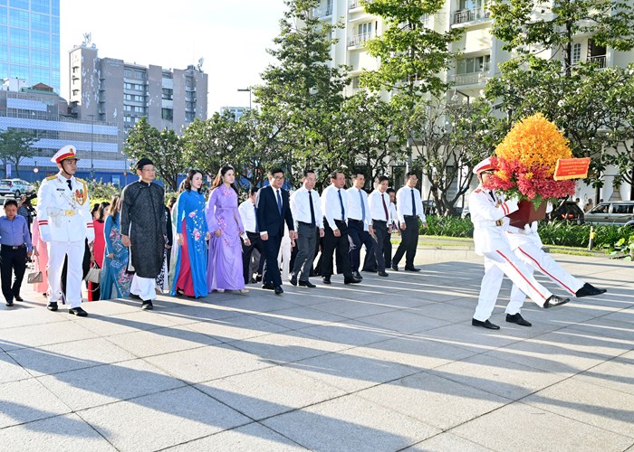 Bộ trưởng Nguyễn Văn Hùng: Sẽ có thêm những xung lực mới để các địa phương làm tốt hơn nhiệm vụ trong những tháng cuối năm - Anh 1