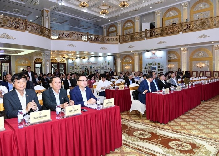Thêm nguồn lực và điều kiện cần thiết cho báo chí phát triển - Anh 2