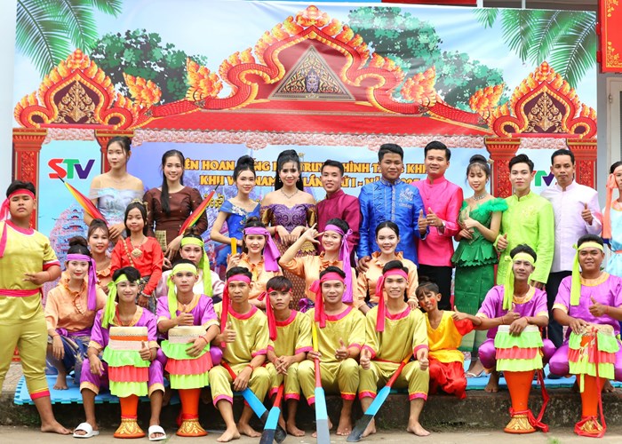 Khai mạc Liên hoan Tiếng hát Truyền hình tiếng Khmer khu vực Nam Bộ - Anh 2