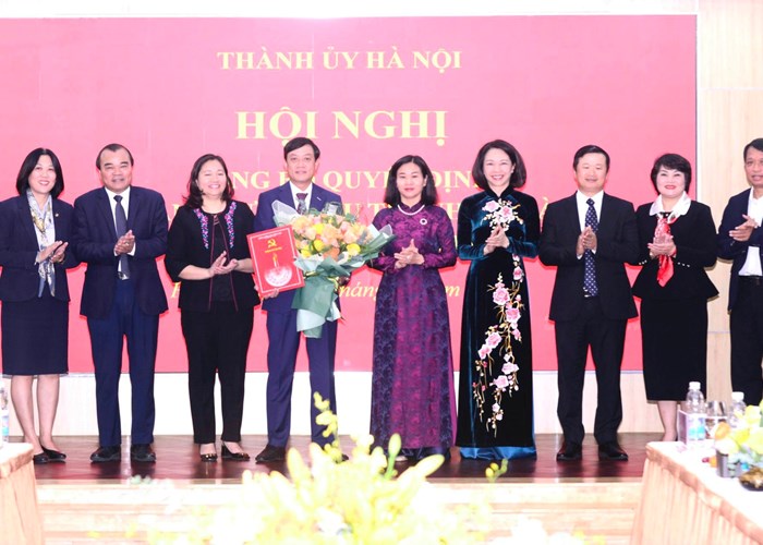 Ông Nguyễn Văn Dũng giữ chức Chủ tịch HĐTV Tổng Công ty Du lịch Hà Nội - Anh 3