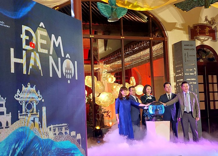 Cảm xúc “Đêm Hà Nội” - Anh 1