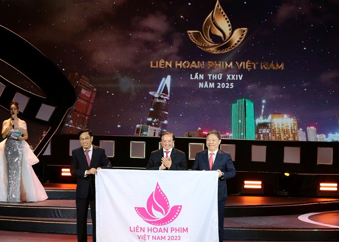 Bế mạc và trao giải LHP Việt Nam lần thứ XXIII: Tro tàn rực rỡ tiếp tục thắng lớn - Anh 21