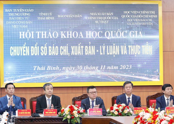 Chuyển đổi số báo chí, xuất bản: Thay đổi tư duy, đổi mới quy trình - Anh 1