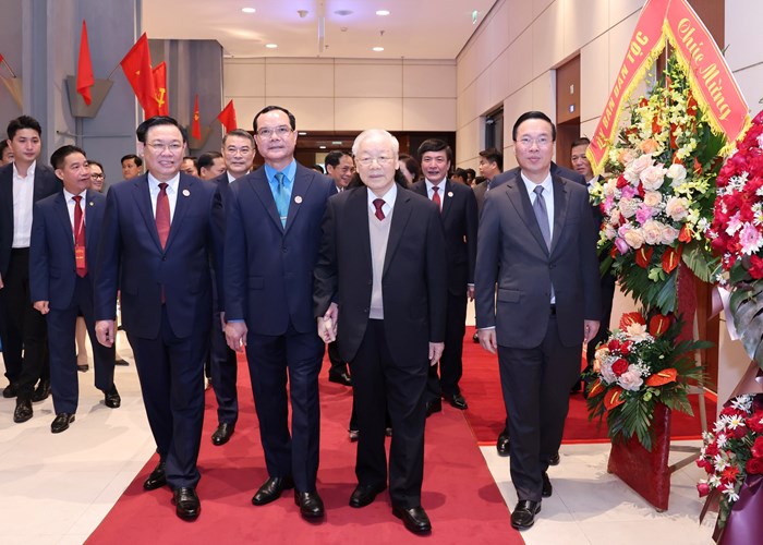 Khai mạc trọng thể Đại hội đại biểu toàn quốc Công đoàn Việt Nam lần thứ XIII - Anh 1