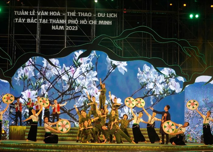 Khai mac Tuan Van hoa, du lich Dien Bien - Tay Bac tai TP.HCM - Anh 2