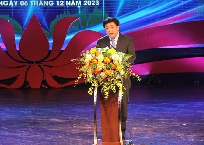 Trao tặng thưởng các tác phẩm lý luận, phê bình văn học, nghệ thuật xuất bản năm 2022 - Anh 2