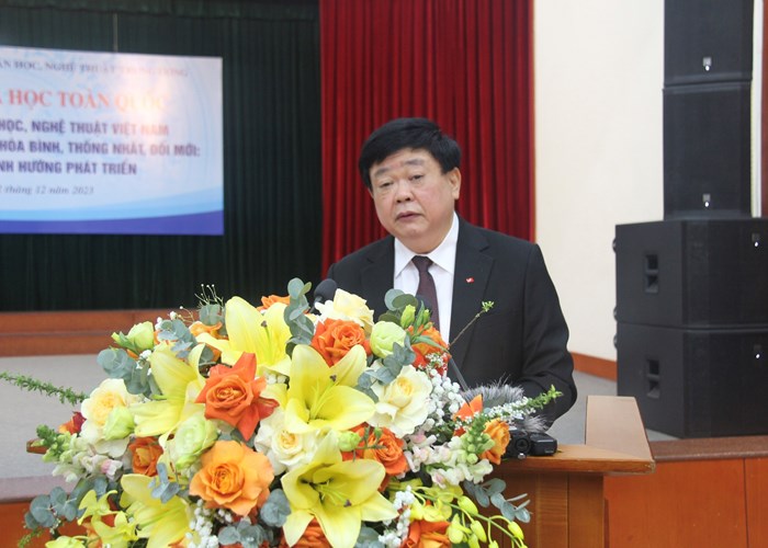 Lý luận, phê bình VHNT cần góp phần tích cực hơn nữa nhằm nâng cao nhận thức về vai trò của văn hoá, văn nghệ - Anh 2