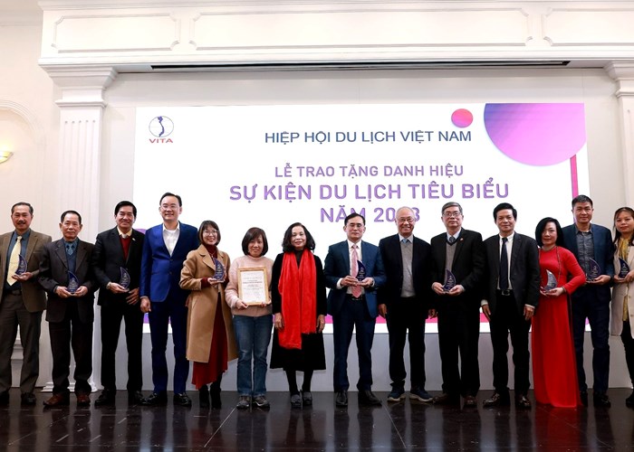 Đặt mục tiêu phục hồi hoàn toàn hoạt động du lịch vào năm 2024 - Anh 3