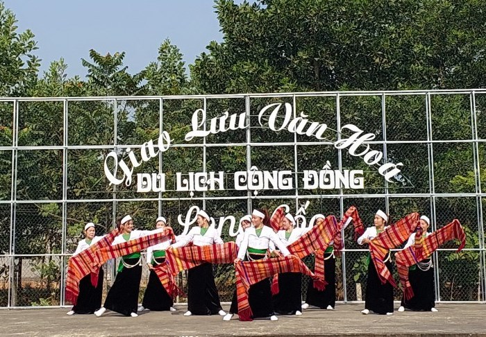 Bảo tồn văn hóa dân gian dân tộc Mường gắn với du lịch cộng đồng - Anh 2