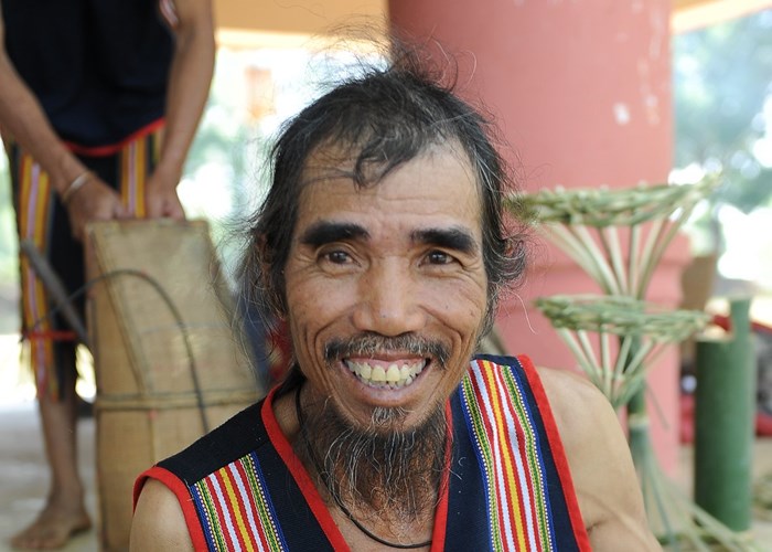 Le mung nuoc giot cua dan toc Ba Na o Dak Ha - Anh 1