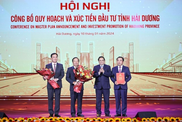 Thủ tướng đề nghị Hải Dương tập trung phát triển toàn diện các lĩnh vực văn hóa, xã hội ngang tầm với phát triển kinh tế - Anh 2