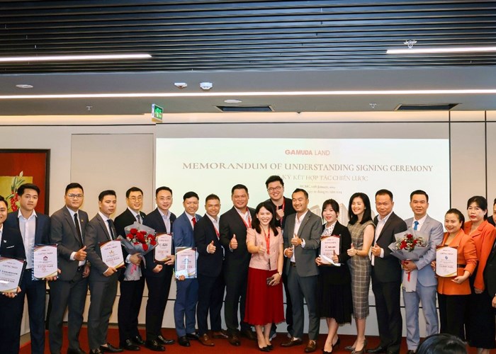 Ký kết hợp tác chiến lược phân phối dự án Eaton Park - Anh 1