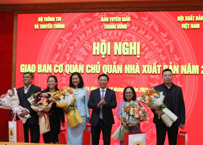 Hội nghị giao ban cơ quan chủ quản nhà xuất bản năm 2023 - Anh 2
