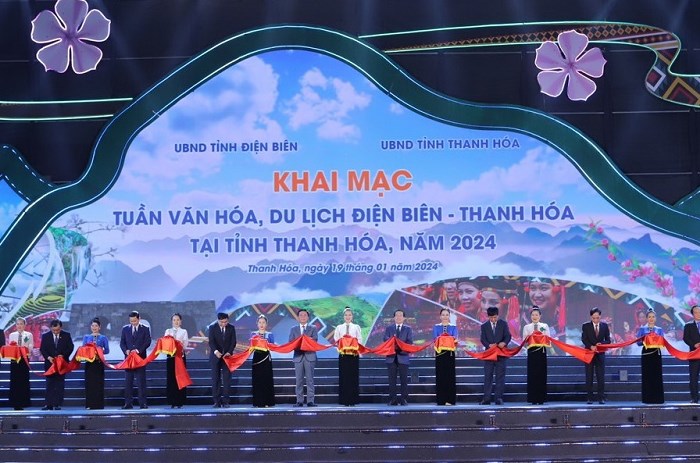 Khai mac Tuan van hoa, du dich Dien Bien - Thanh Hoa - Anh 3
